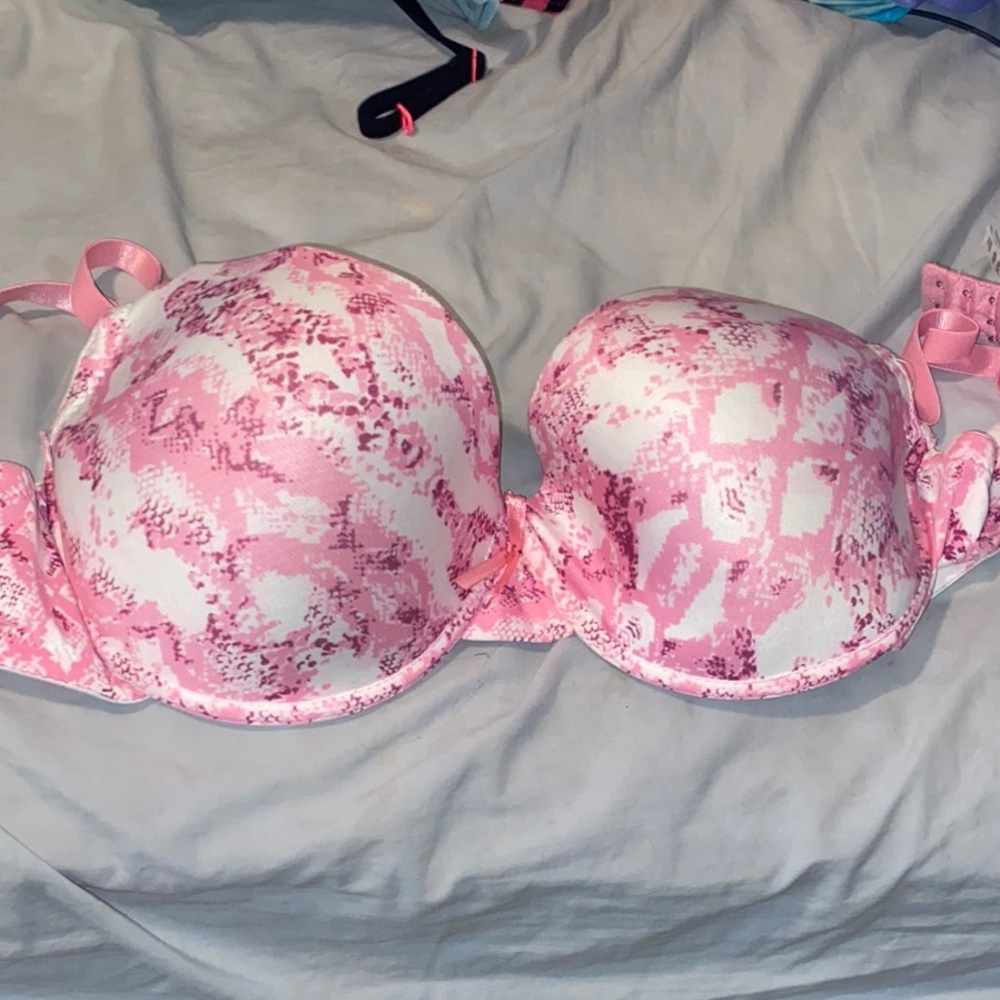 Delia’s Pink Patterned Women's Bra